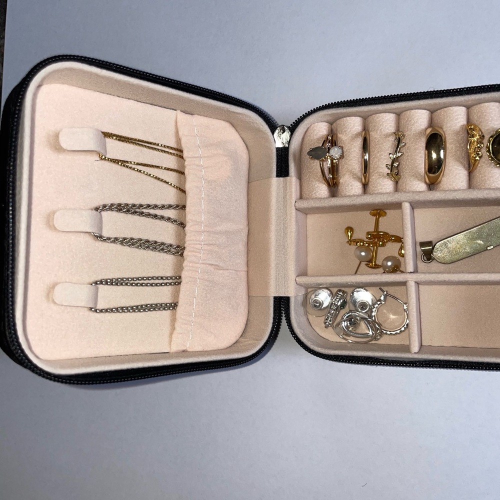 SALE!!!Jewelry Box Organizer - Picture 3 of 10